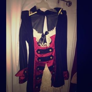 Women’s Pirate Costume